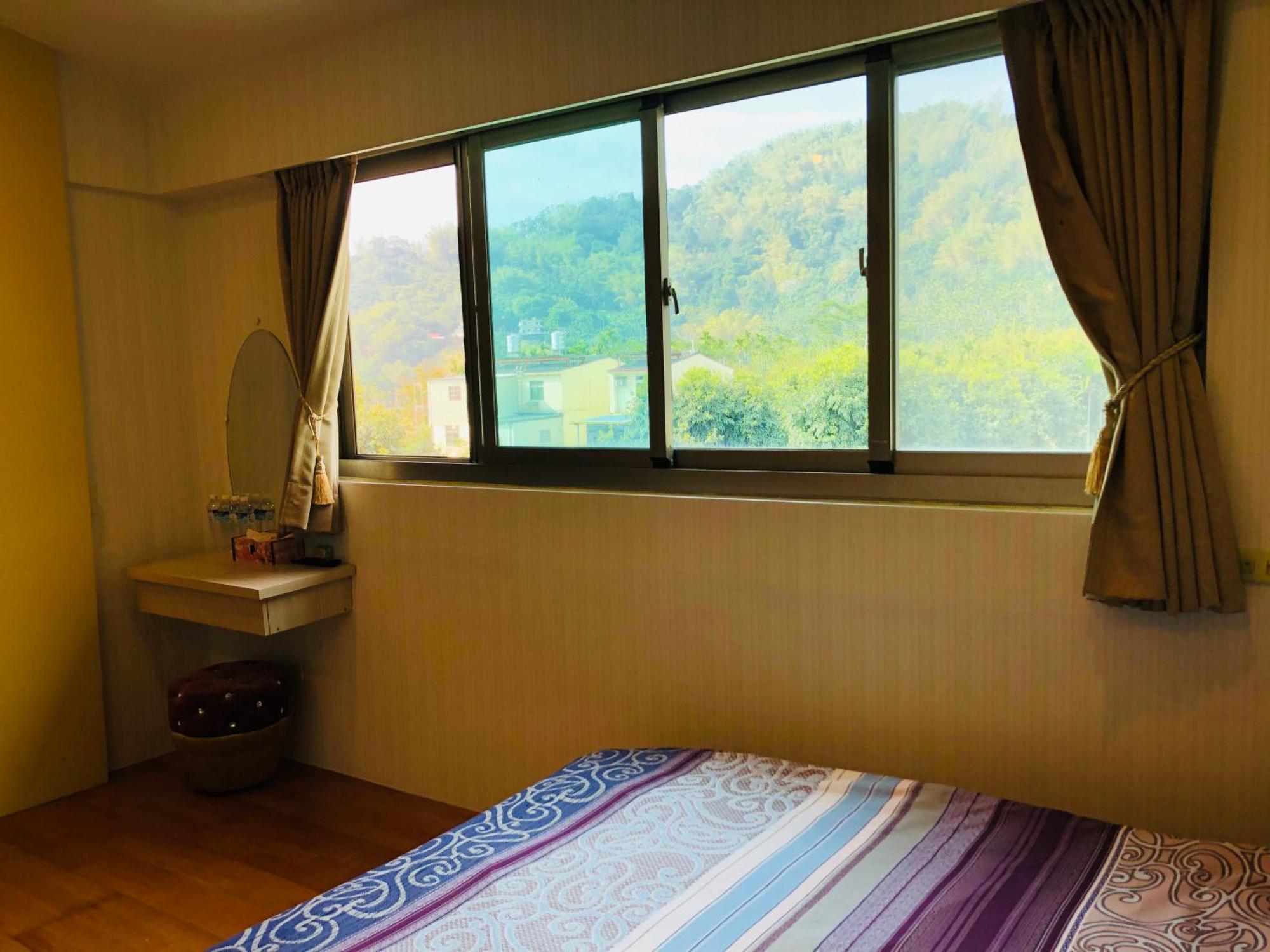 Chong Er Ya She Homestay Чічі Номер фото